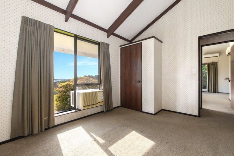 Photo of property in 64 Resolution Road, Welcome Bay, Tauranga, 3112