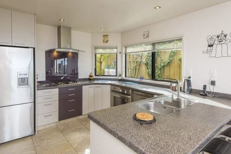 Photo of property in 7a Bay Lair Grove, Island Bay, Wellington, 6023