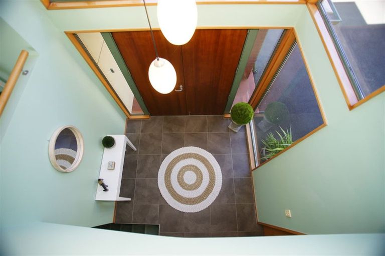 Photo of property in 262a Mount Pleasant Road, Mount Pleasant, Christchurch, 8081