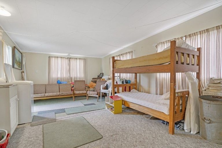 Photo of property in 105 Chartwell Avenue, Whangamata, 3620