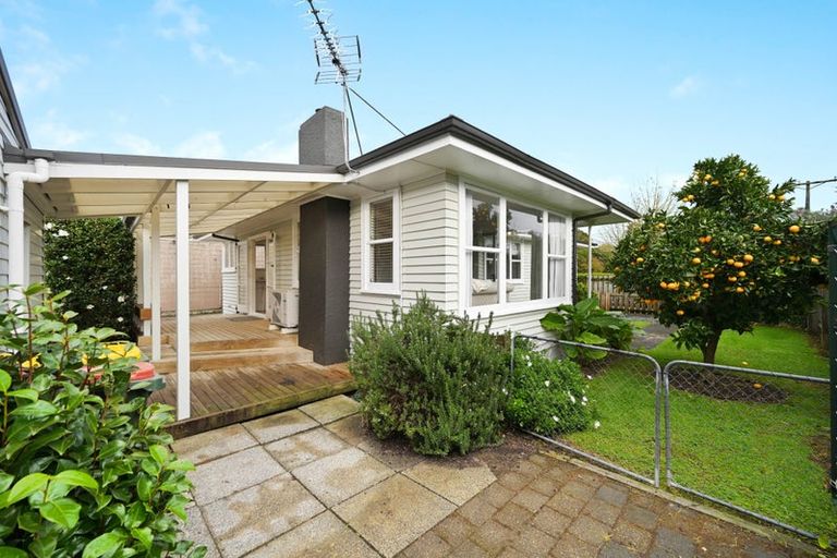 Photo of property in 64 Aurora Terrace, Hillcrest, Hamilton, 3216