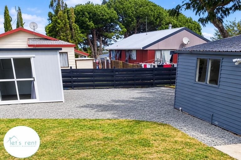 Photo of property in 92 Burundi Avenue, Clendon Park, Auckland, 2103