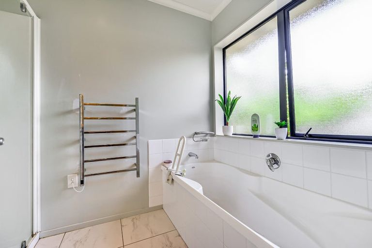 Photo of property in 22a Madison Street, Cambridge, 3434