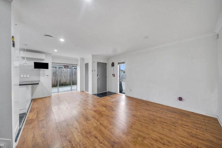Photo of property in 3b Wanaka Place, Pakuranga Heights, Auckland, 2010