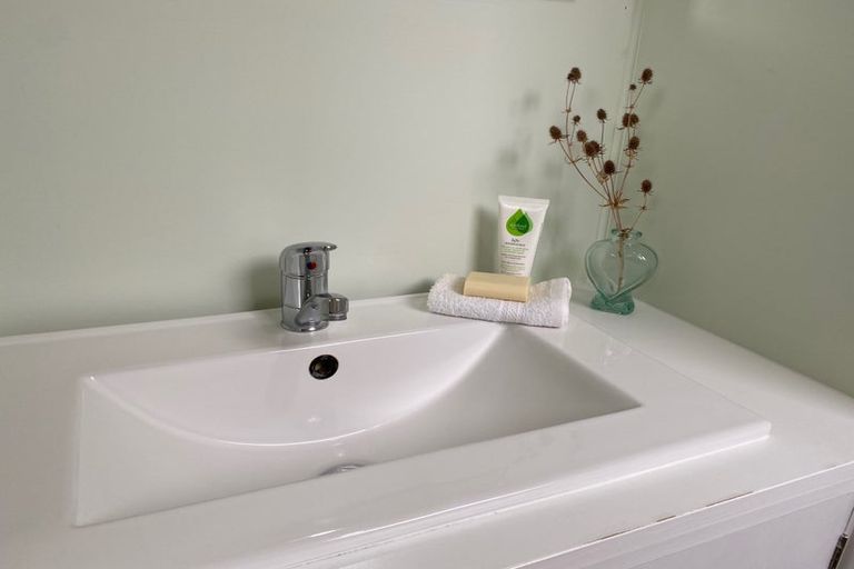 Photo of property in 2a Garrison Street, Carterton, 5713