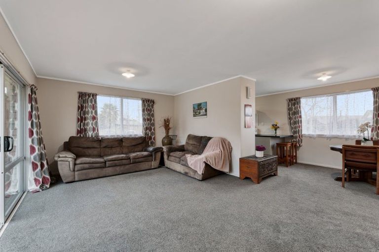 Photo of property in 3b Emerald Place, Papamoa Beach, Papamoa, 3118