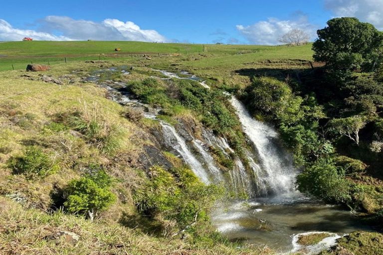 Photo of property in 4 Waterfall Lane, Kerikeri, 0230