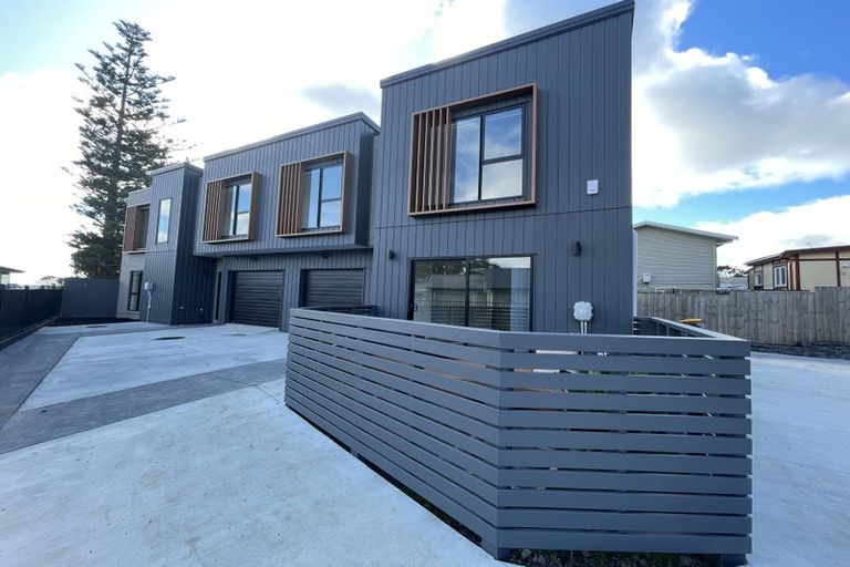 Photo of property in 13e Glendhu Road, Bayview, Auckland, 0629