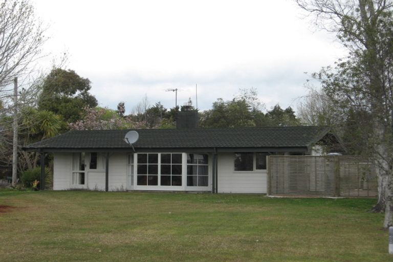 Photo of property in 20 Willow Avenue, Hannahs Bay, Rotorua, 3010