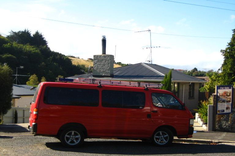 Photo of property in 17 Colquhoun Street, Glenross, Dunedin, 9011