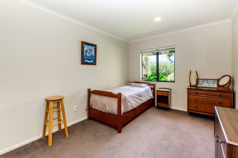 Photo of property in 23 Consort Close, Paraparaumu Beach, Paraparaumu, 5032