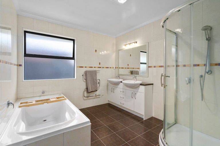 Photo of property in 1 Jasmine Place, Cambridge, 3434