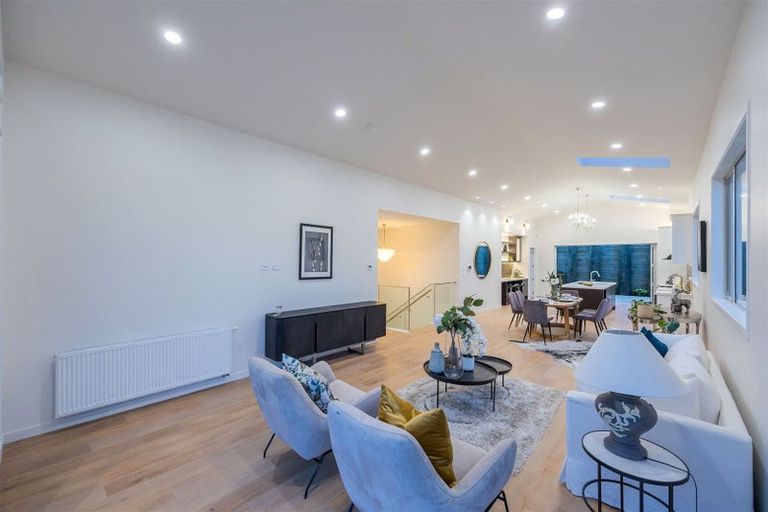 Photo of property in 2 Craigs Way, Hobsonville, Auckland, 0616