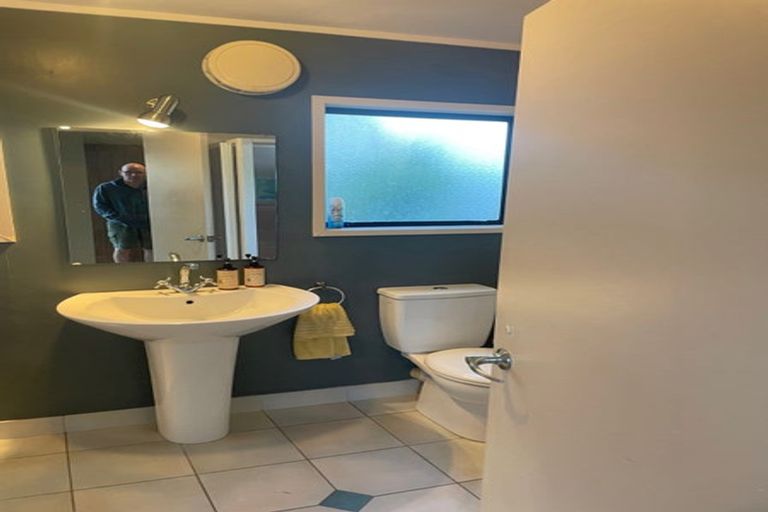 Photo of property in 2/166 Rangatira Road, Beach Haven, Auckland, 0626