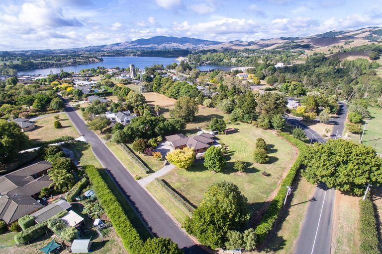 Photo of property in 2 Lake View Drive, Karapiro, Cambridge, 3494