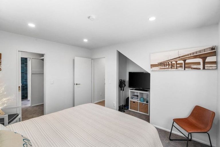 Photo of property in 18 Driftwood Lane, Waimairi Beach, Christchurch, 8083