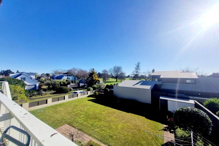 Photo of property in 69 Gilbass Avenue, Hamilton Lake, Hamilton, 3204