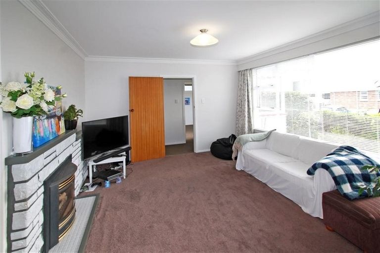 Photo of property in 42 Awanui Street, Merrilands, New Plymouth, 4312