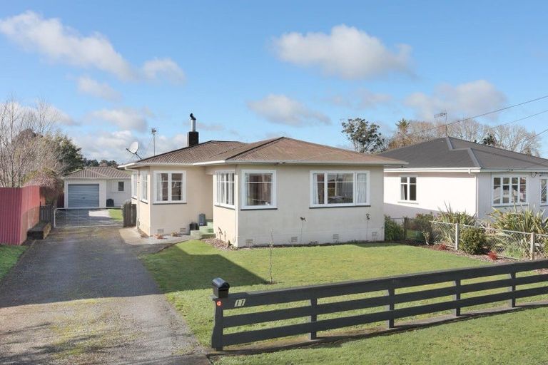 Photo of property in 11 Totara Street, Marton, 4710