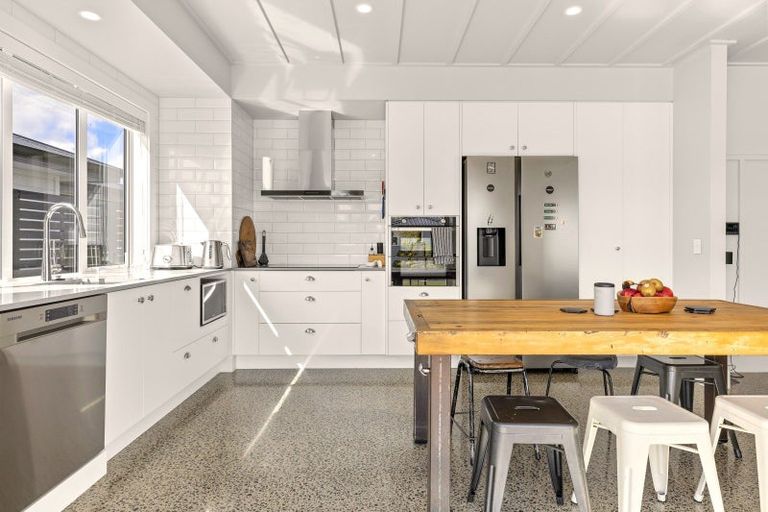 Photo of property in 18 Maison Way, Rangatira Park, Taupo, 3330