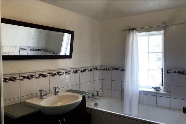 Photo of property in 234 Queens Drive, Lyall Bay, Wellington, 6022