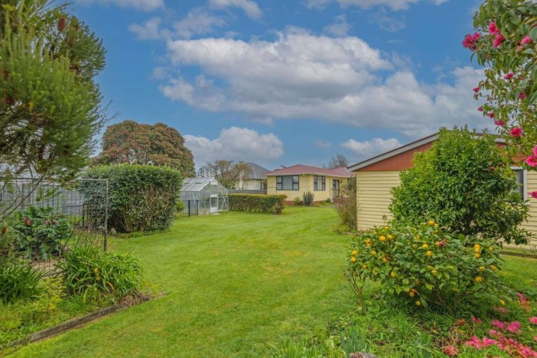 Photo of property in 28 Ormond Street, Woodville, 4920