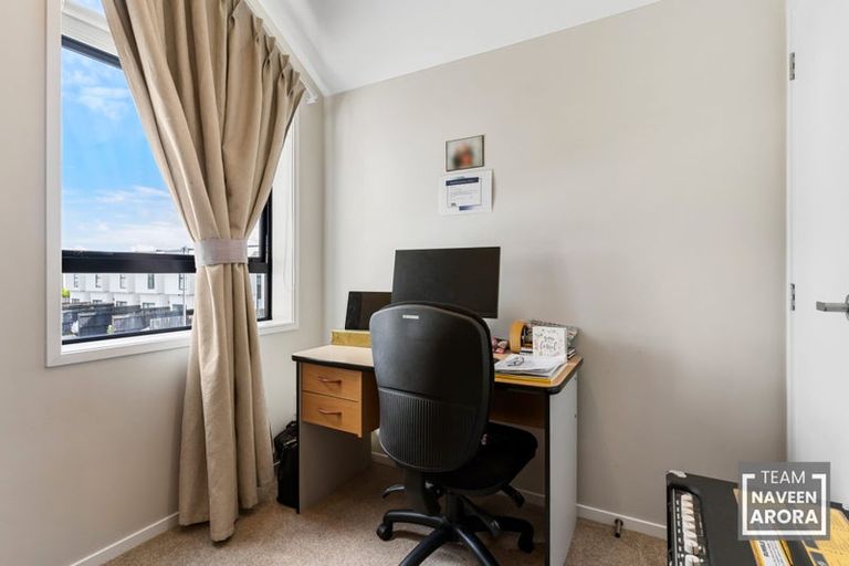 Photo of property in 46 Battalion Drive, Papakura, 2110