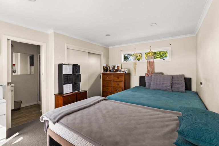 Photo of property in 223 Farndon Road, Clive, Hastings, 4172