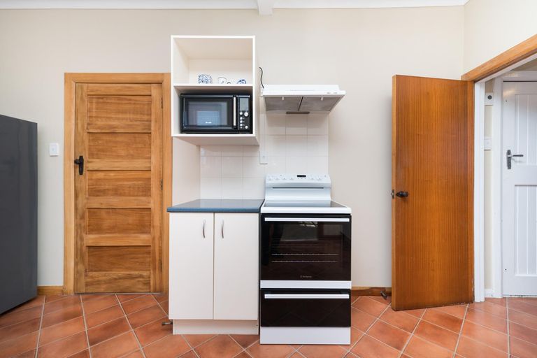 Photo of property in 8 Heretaunga Street, Palmerston North, 4414