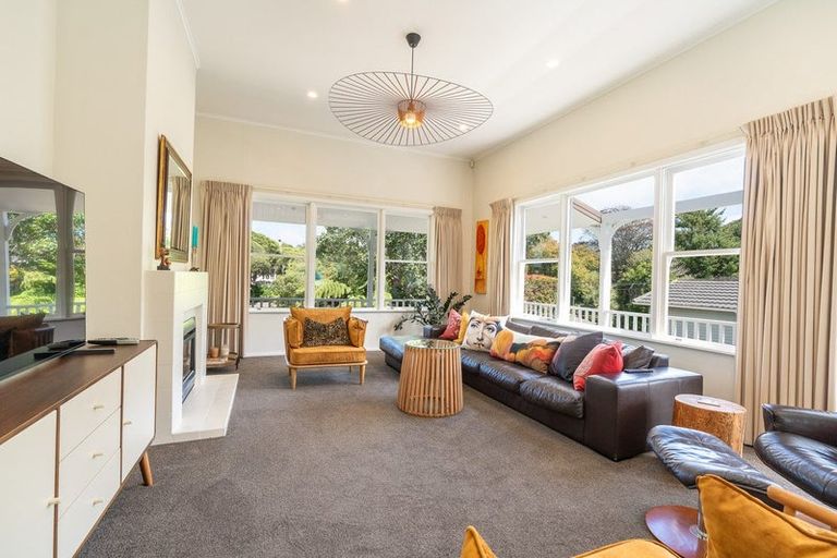 Photo of property in 34 Simla Crescent, Khandallah, Wellington, 6035