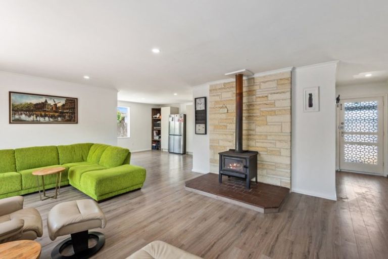 Photo of property in 4 Portnall Place, Parklands, Christchurch, 8083