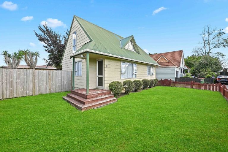 Photo of property in 12 Lickfold Lane, Pukete, Hamilton, 3200