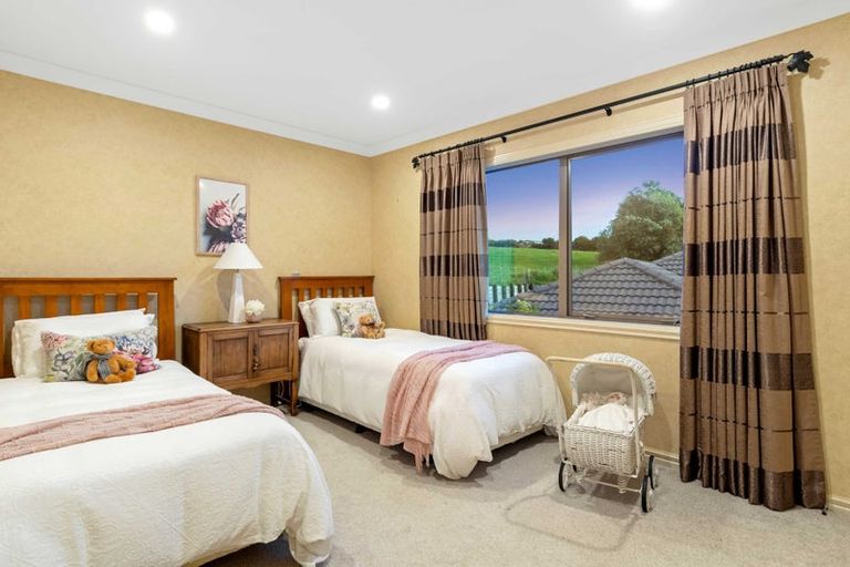 Photo of property in 16 Riddington Rise, Ohauiti, Tauranga, 3112