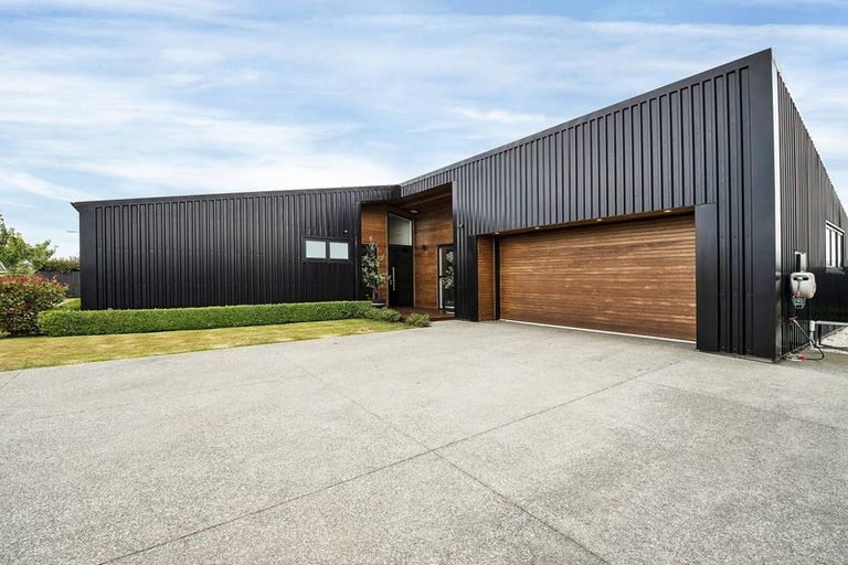 Photo of property in 42 Beaumont Drive, Rolleston, 7614