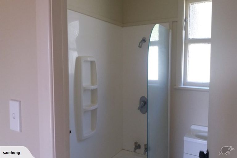 Photo of property in 196 Waddington Drive, Naenae, Lower Hutt, 5011