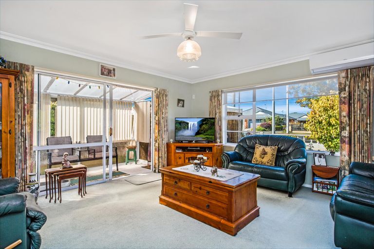 Photo of property in 71 Studholme Street, Morrinsville, 3300