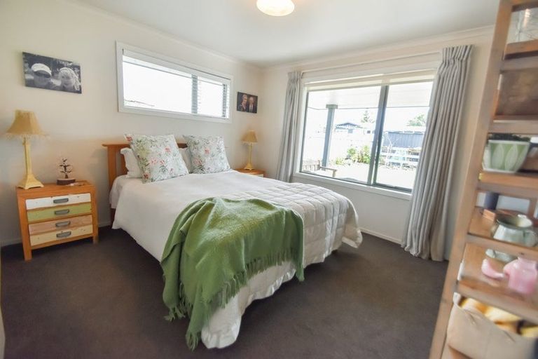 Photo of property in 19 Simons Street, Twizel, 7901
