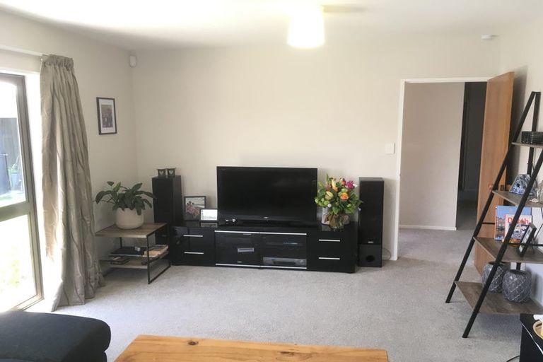 Photo of property in 49 Lowry Avenue, Redwood, Christchurch, 8051