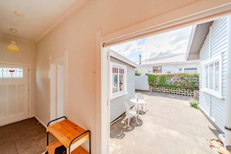 Photo of property in 14 Tavistock Road, Waipukurau, 4200