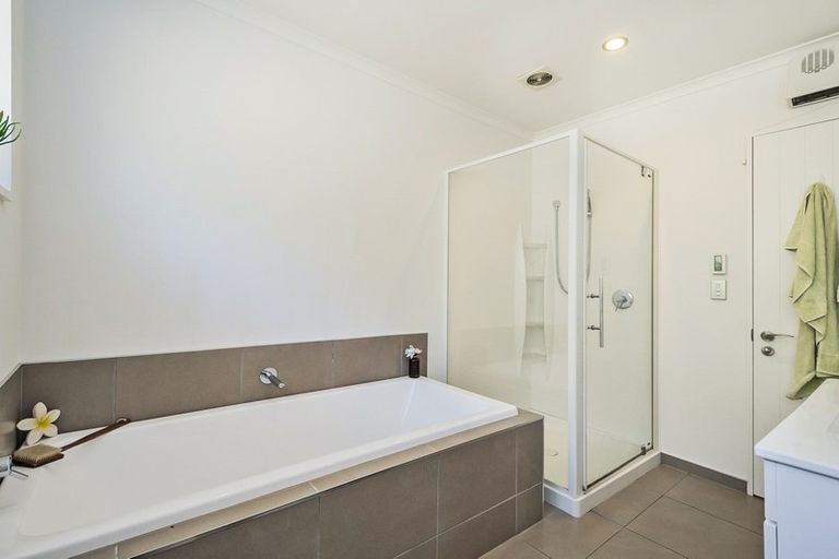 Photo of property in 49 Somerville Crescent, Aidanfield, Christchurch, 8025