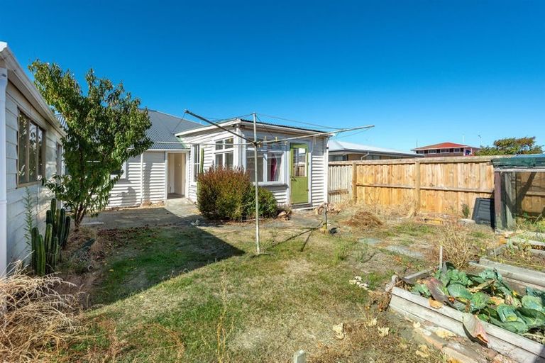 Photo of property in 172 Shaw Avenue, New Brighton, Christchurch, 8083