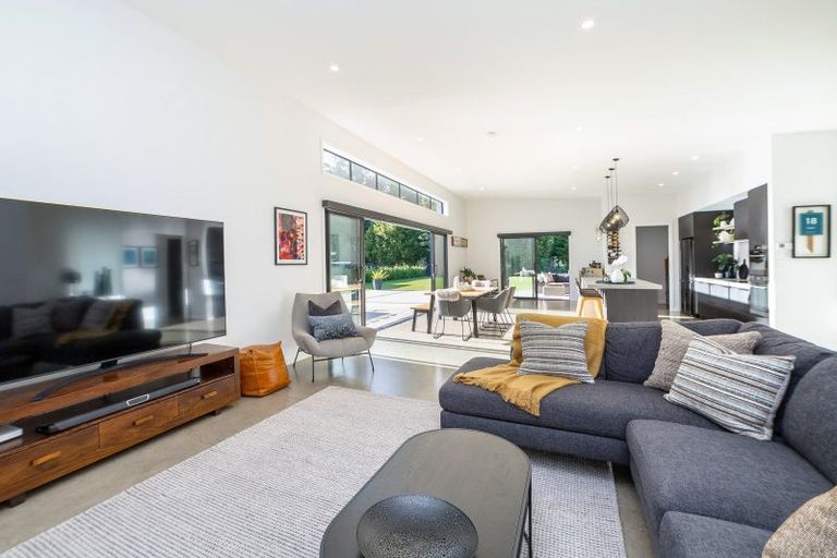 Photo of property in 1 Matai Grove, Greytown, 5712