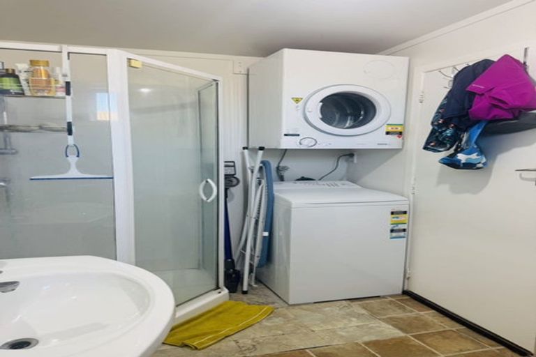 Photo of property in 5/60 Fairlie Terrace, Kelburn, Wellington, 6021