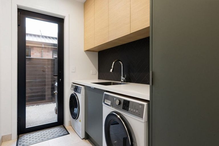 Photo of property in 90 Hugo Shaw Drive, Cambridge, 3434