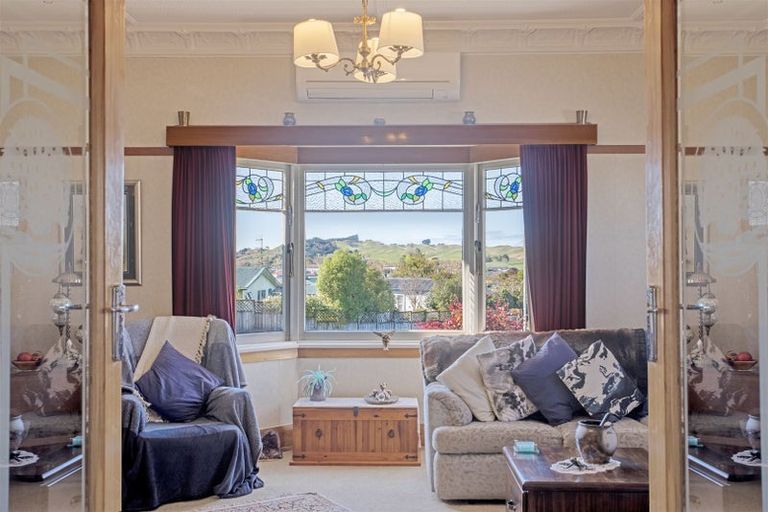 Photo of property in 12 Tavistock Road, Waipukurau, 4200