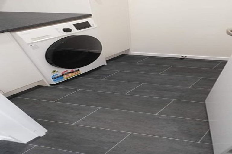 Photo of property in 6/31 Brockworth Place, Riccarton, Christchurch, 8011