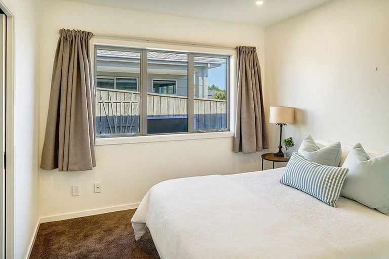 Photo of property in 107 Endeavour Drive, Whitby, Porirua, 5024