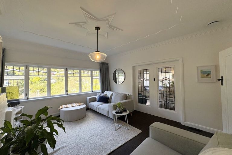 Photo of property in 26 Waitohu Road, York Bay, Lower Hutt, 5013