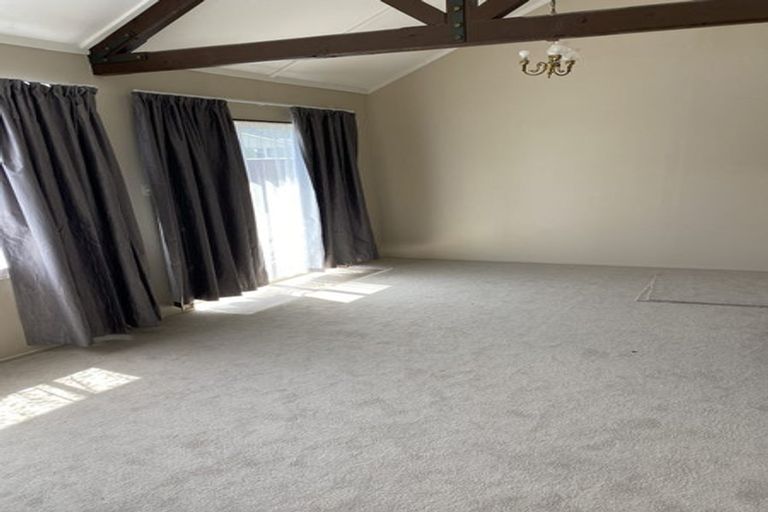 Photo of property in 1/4 Gower Street, Silverstream, Upper Hutt, 5019