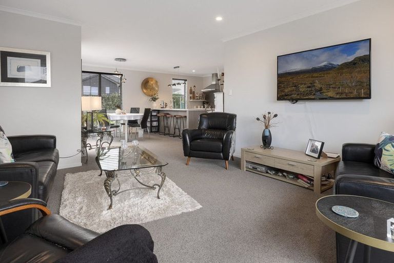 Photo of property in 112 Sentinel Avenue, Omokoroa, 3114